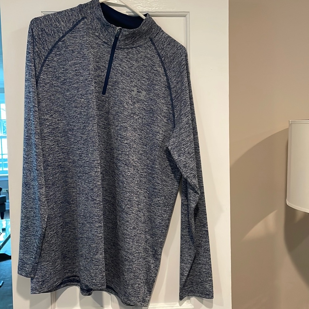 Men’s Underarmour quarter zip